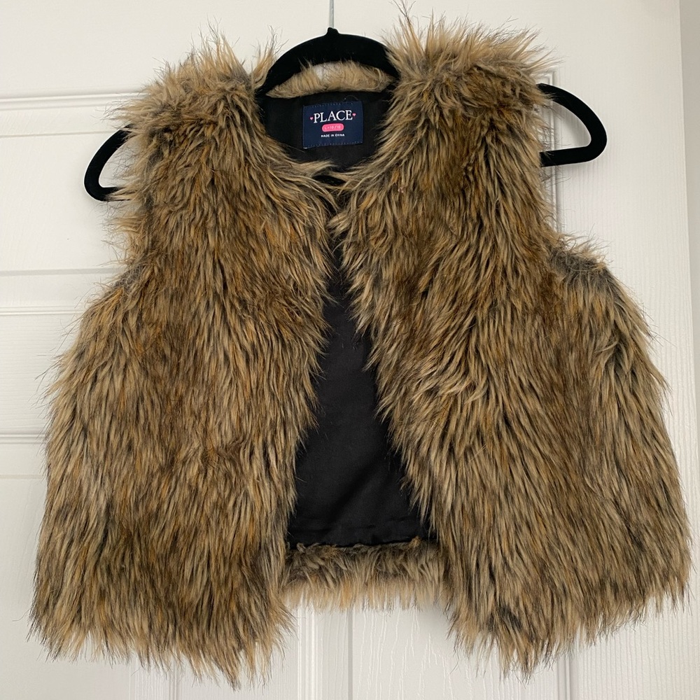 Girls furry vest